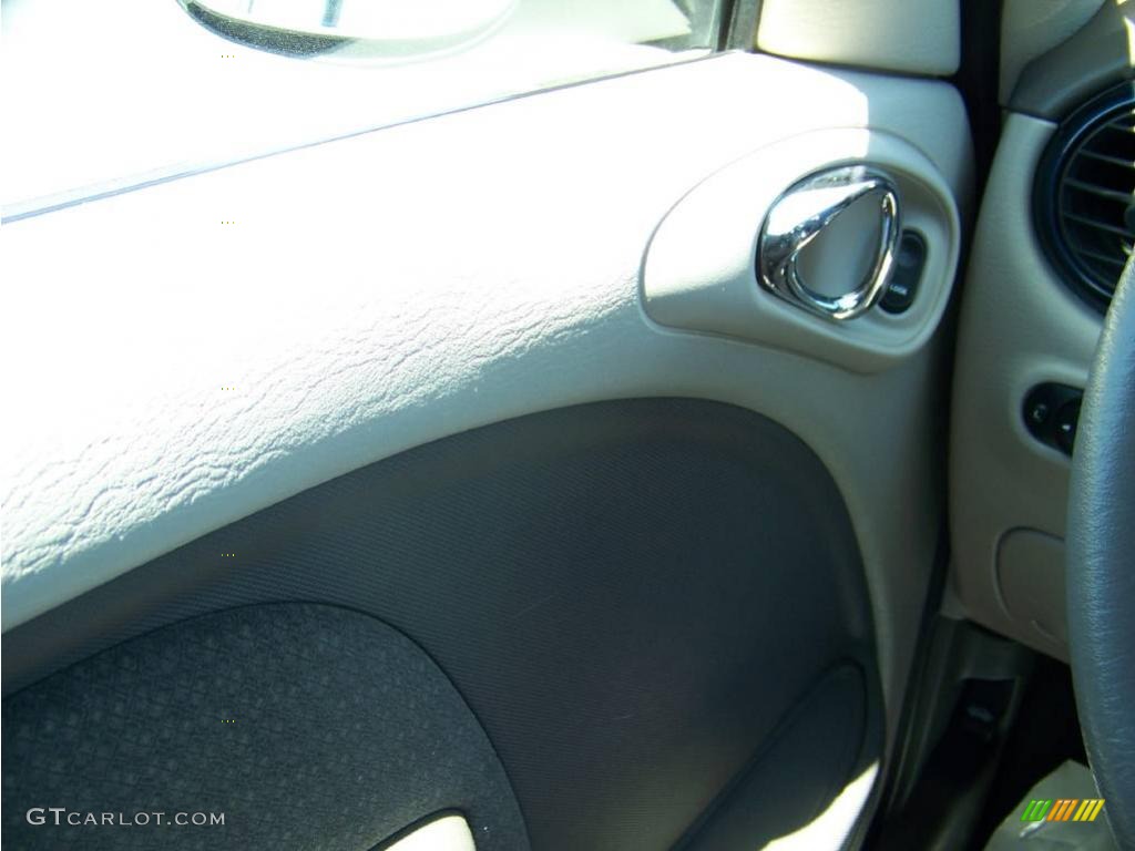 2003 PT Cruiser Touring - Patriot Blue Pearl / Taupe/Pearl Beige photo #9