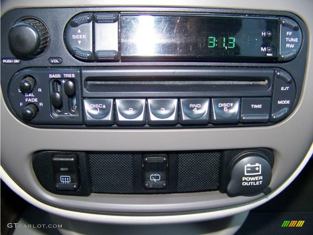 2003 PT Cruiser Touring - Patriot Blue Pearl / Taupe/Pearl Beige photo #16