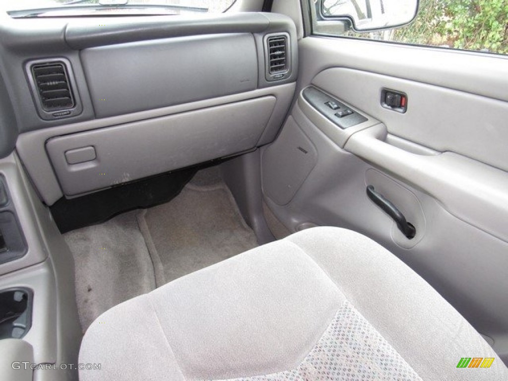 2004 Tahoe LS - Dark Gray Metallic / Gray/Dark Charcoal photo #15