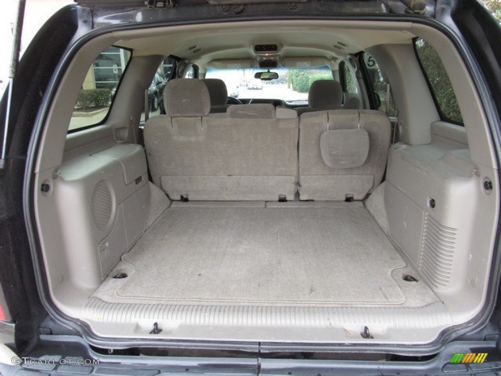2004 Tahoe LS - Dark Gray Metallic / Gray/Dark Charcoal photo #18