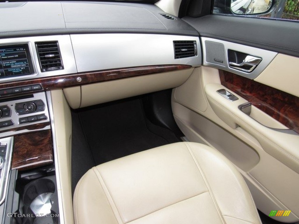 2015 XF 2.0T Premium - Dark Sapphire Metallic / Barley/Warm Charcoal photo #16
