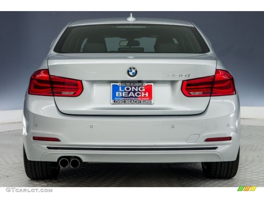 2017 3 Series 330i Sedan - Glacier Silver Metallic / Black photo #3