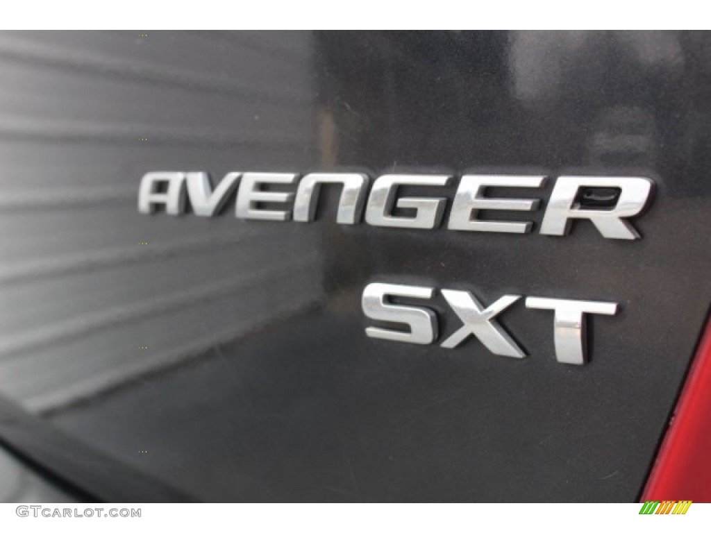 2010 Avenger SXT - Brilliant Black Crystal Pearl / Dark Slate Gray photo #30