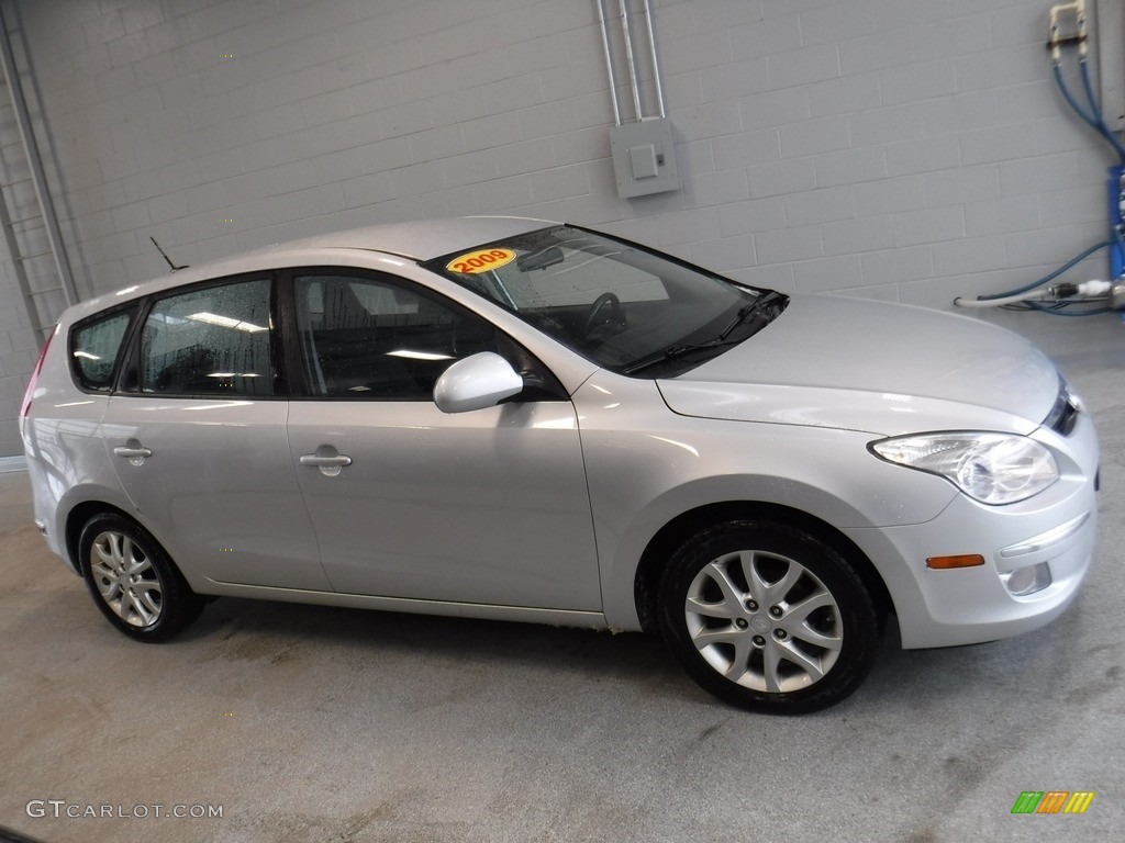 2009 Elantra Touring - Quicksilver / Black photo #2