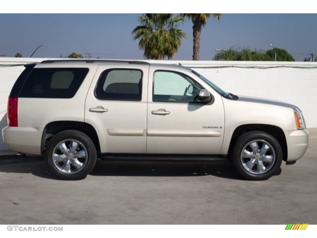 2007 Yukon SLE - Gold Mist Metallic / Light Tan photo #9