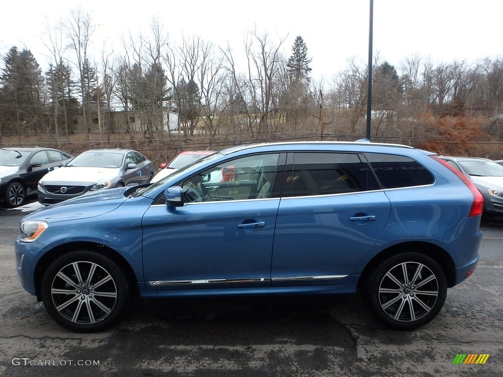 2017 XC60 T6 AWD Inscription - Magic Blue Metallic / Soft Beige photo #7