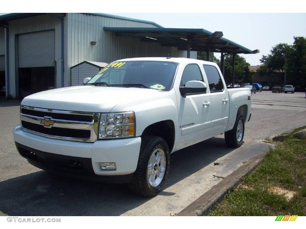 2007 Silverado 1500 LTZ Crew Cab 4x4 - Summit White / Dark Charcoal photo #3