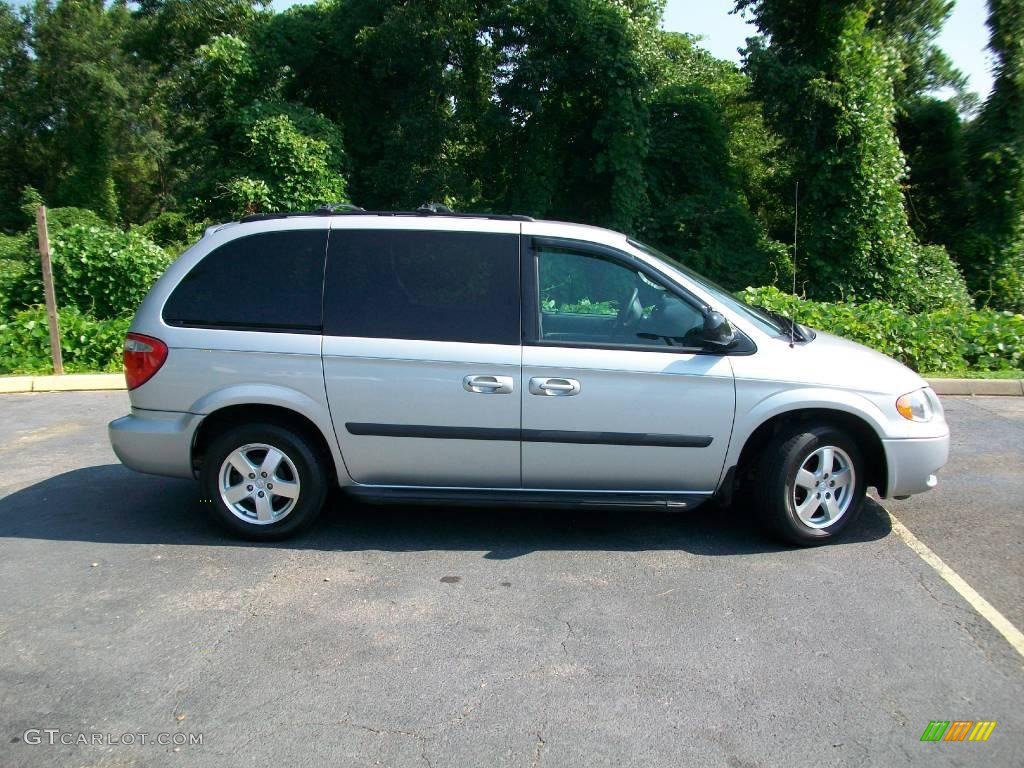 2006 Caravan SXT - Bright Silver Metallic / Medium Slate Gray photo #2