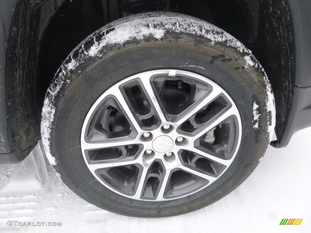 2018 Compass Latitude 4x4 - White / Black photo #8