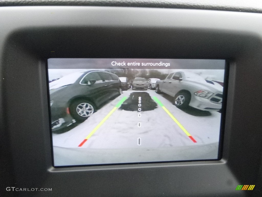 2018 Compass Latitude 4x4 - White / Black photo #15