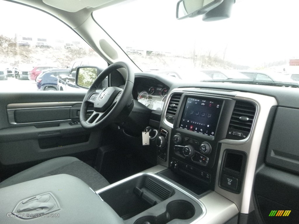 2018 1500 Big Horn Crew Cab 4x4 - Brilliant Black Crystal Pearl / Black/Diesel Gray photo #10