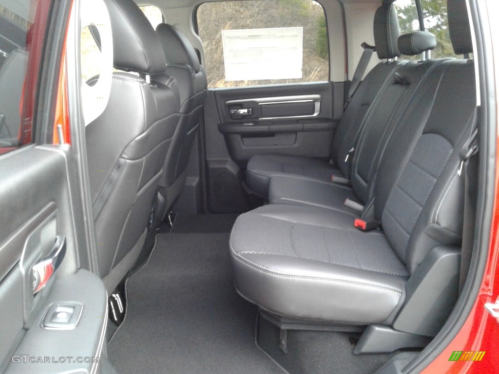 2018 1500 Sport Crew Cab 4x4 - Flame Red / Black photo #11
