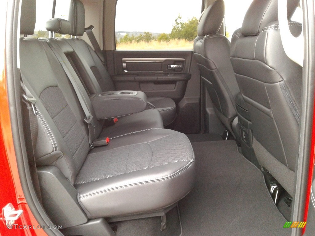 2018 1500 Sport Crew Cab 4x4 - Flame Red / Black photo #13