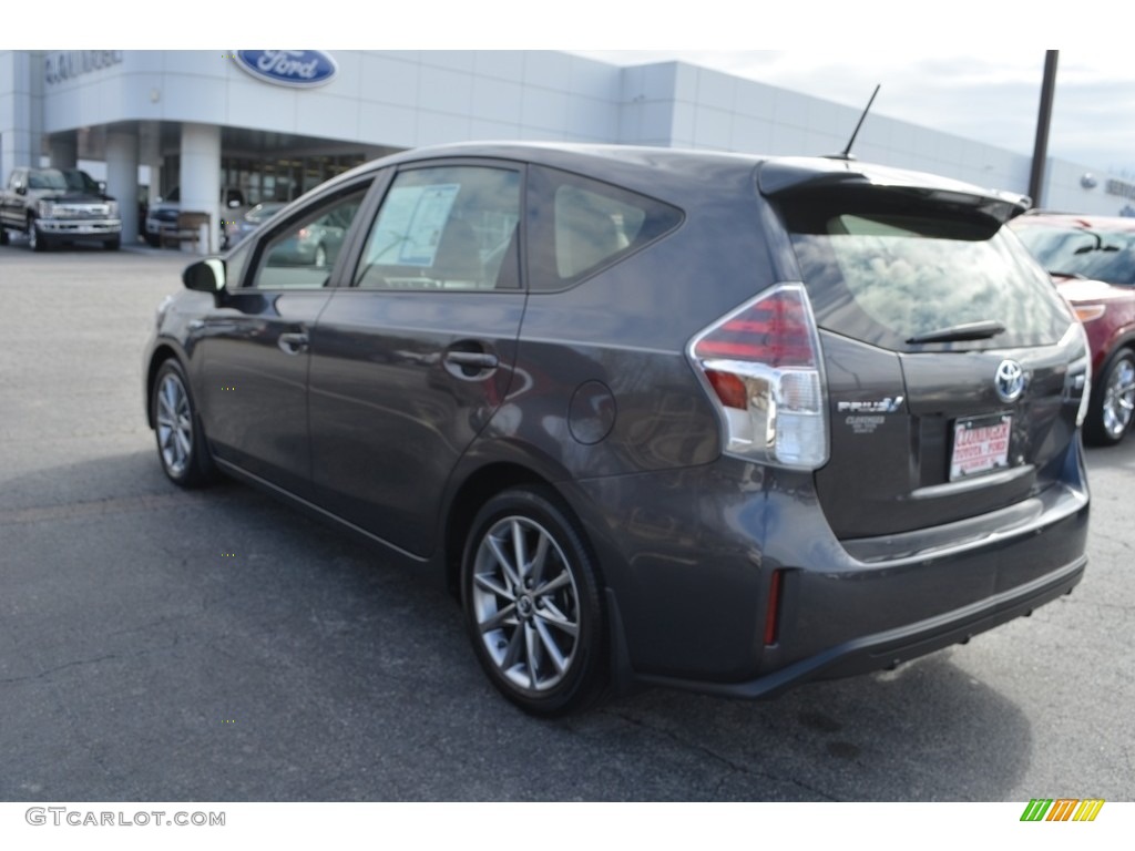 2016 Prius v Five - Magnetic Gray Metallic / Ash photo #4