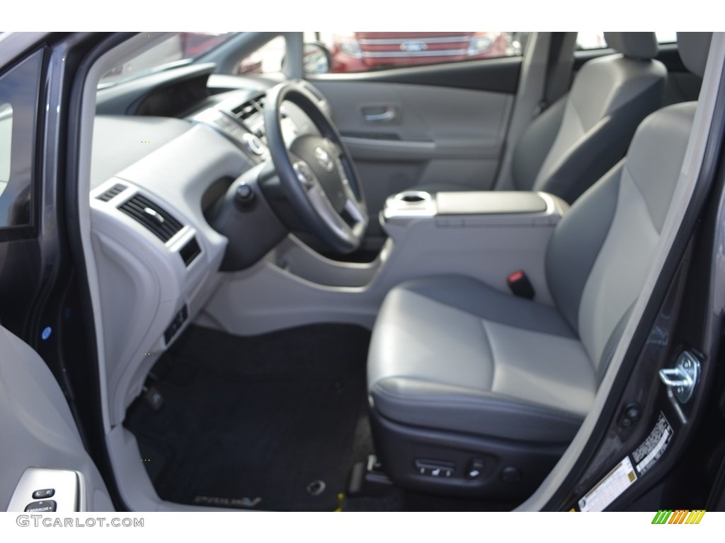 2016 Prius v Five - Magnetic Gray Metallic / Ash photo #9