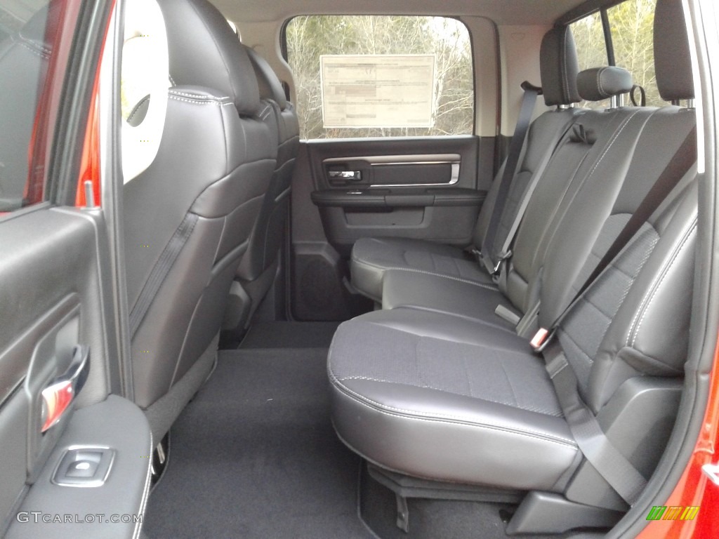 2018 1500 Sport Crew Cab 4x4 - Flame Red / Black photo #11