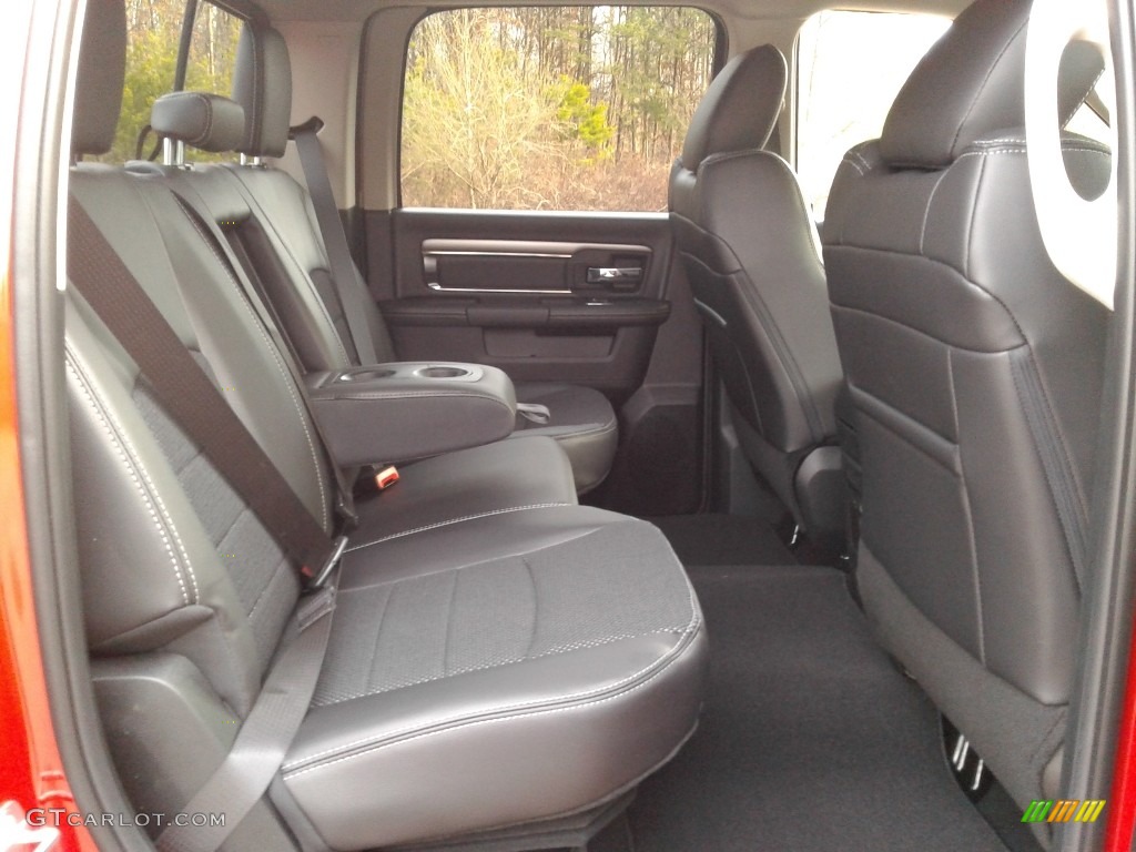 2018 1500 Sport Crew Cab 4x4 - Flame Red / Black photo #13