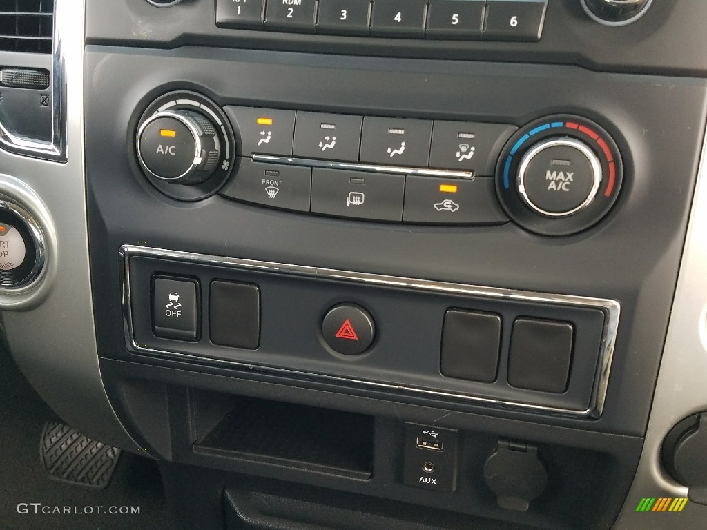 2017 Titan SV Crew Cab - Java Metallic / Black photo #16
