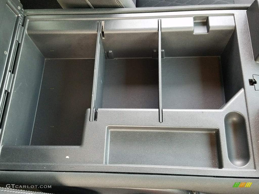 2017 Titan SV Crew Cab - Java Metallic / Black photo #18