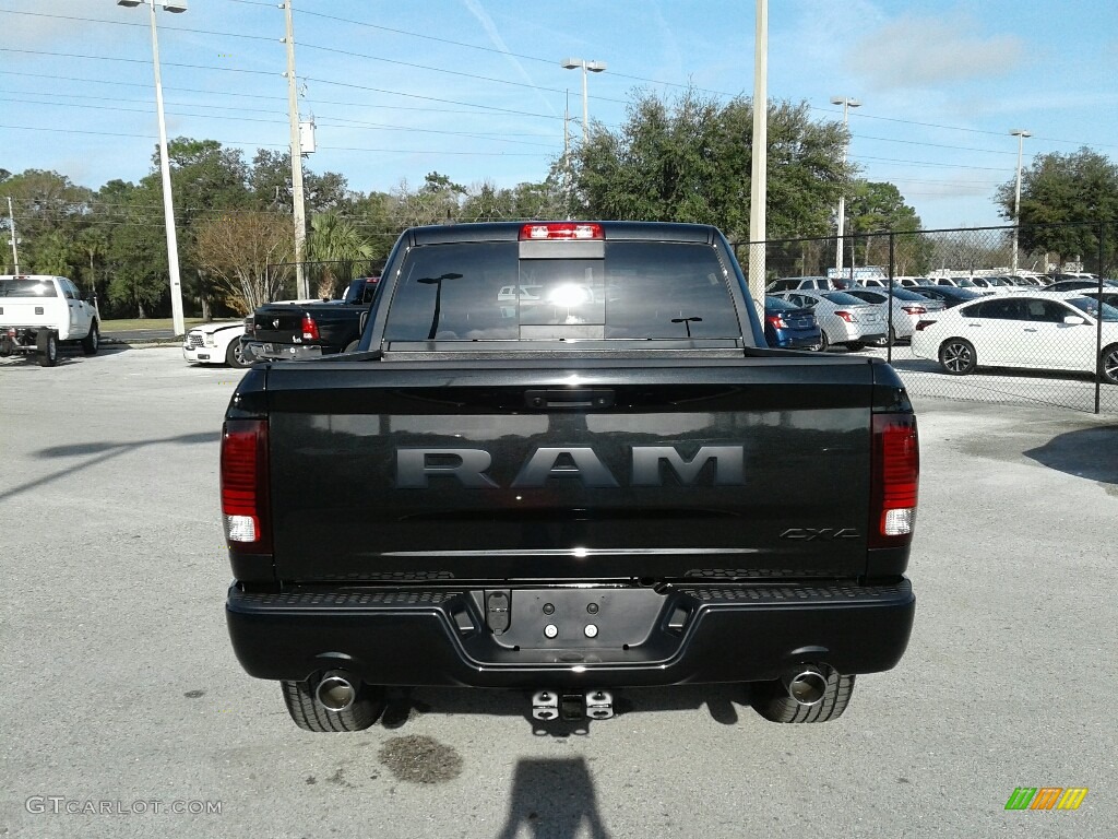 2018 1500 Night Crew Cab 4x4 - Brilliant Black Crystal Pearl / Black photo #4