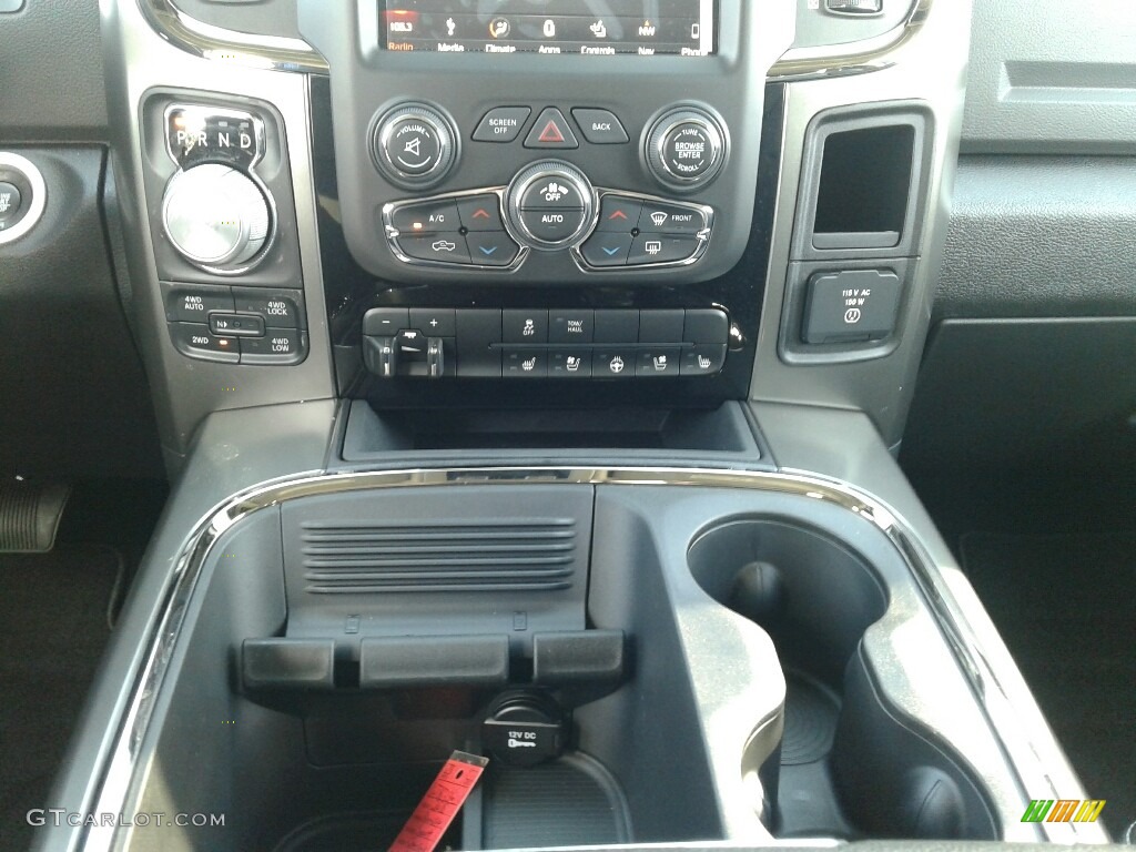 2018 1500 Night Crew Cab 4x4 - Brilliant Black Crystal Pearl / Black photo #16