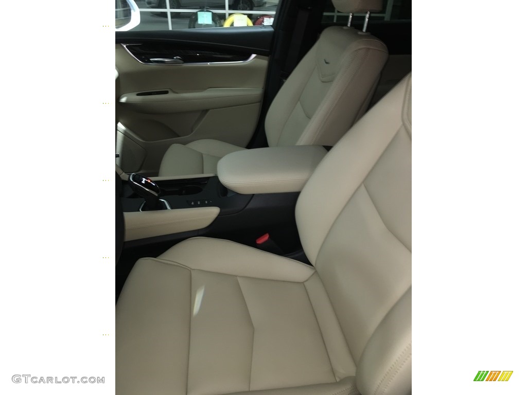 2018 XT5 AWD - Crystal White Tricoat / Sahara Beige photo #12