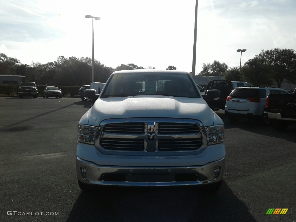 2018 1500 Big Horn Crew Cab - Bright White / Black/Diesel Gray photo #8