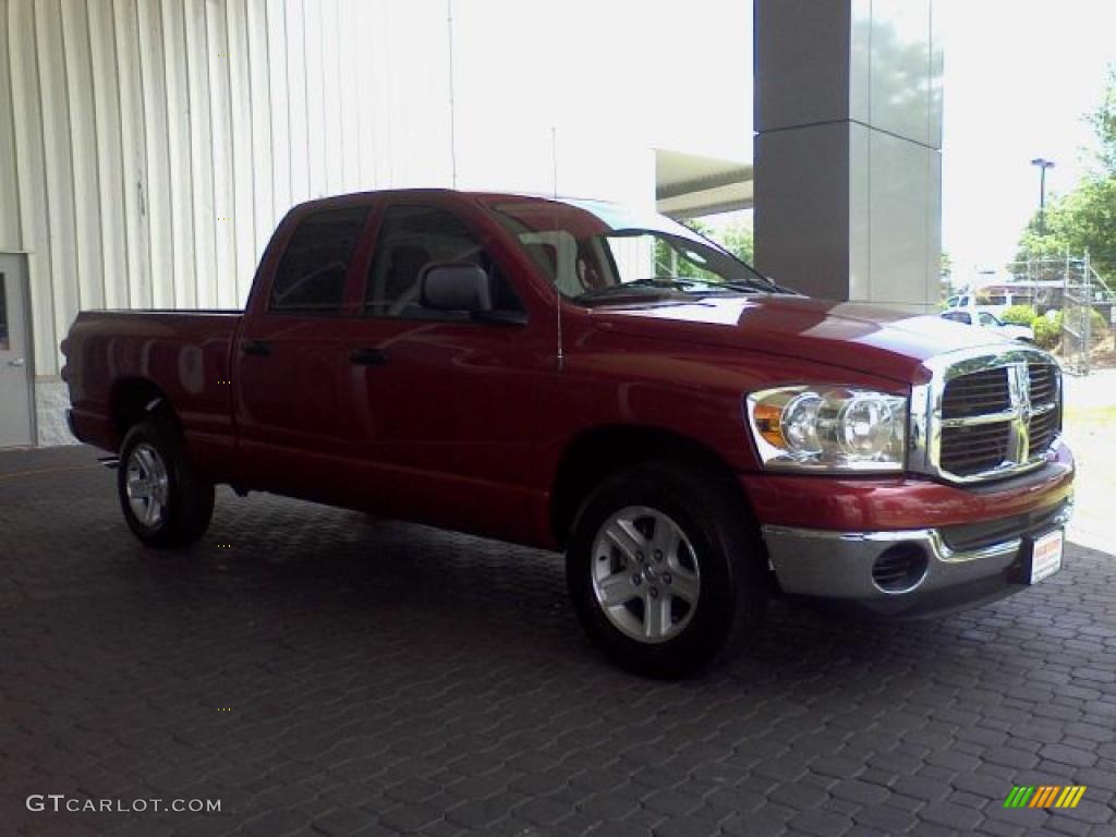 2007 Ram 1500 SLT Quad Cab - Inferno Red Crystal Pearl / Medium Slate Gray photo #4