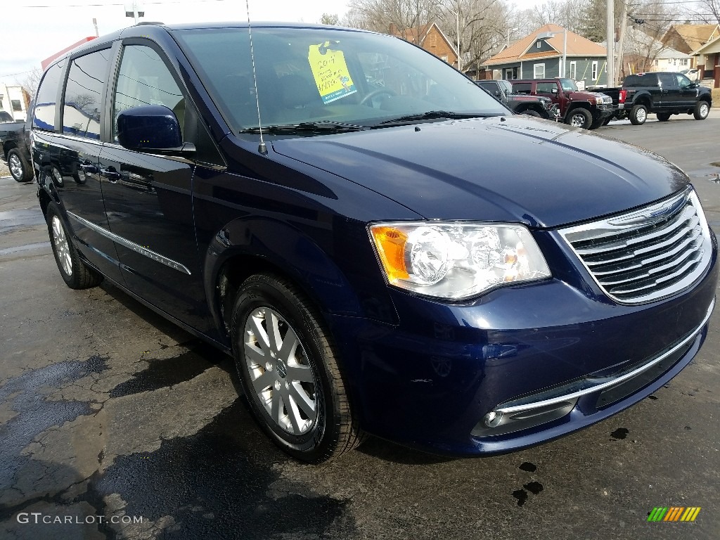 2014 Town & Country Touring - True Blue Pearl / Dark Frost Beige/Medium Frost Beige photo #7