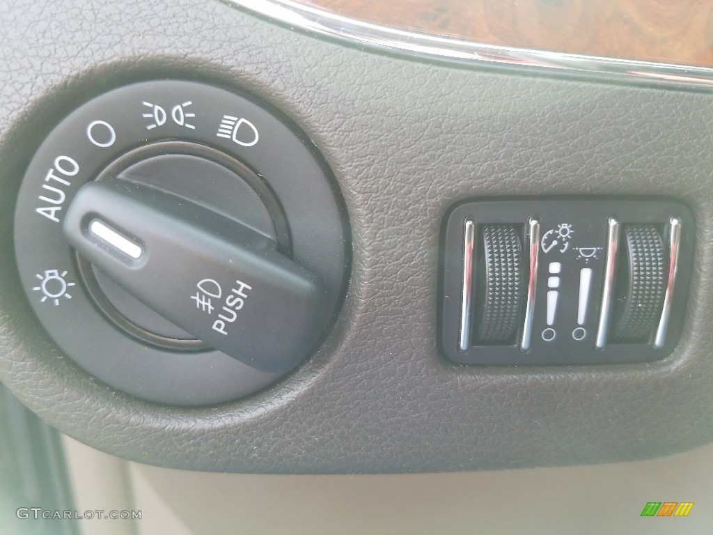 2014 Town & Country Touring - True Blue Pearl / Dark Frost Beige/Medium Frost Beige photo #14