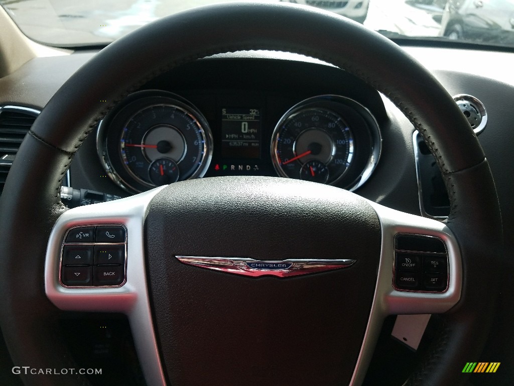 2014 Town & Country Touring - True Blue Pearl / Dark Frost Beige/Medium Frost Beige photo #15