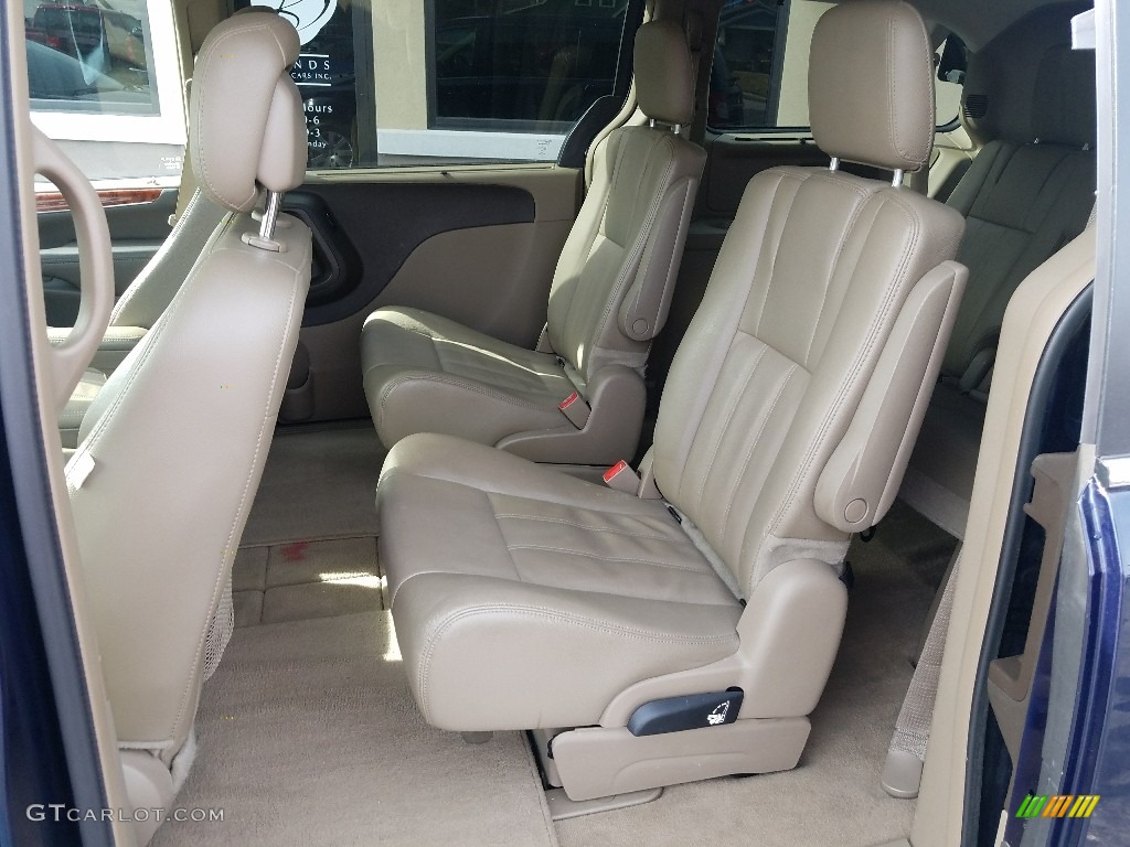 2014 Town & Country Touring - True Blue Pearl / Dark Frost Beige/Medium Frost Beige photo #27