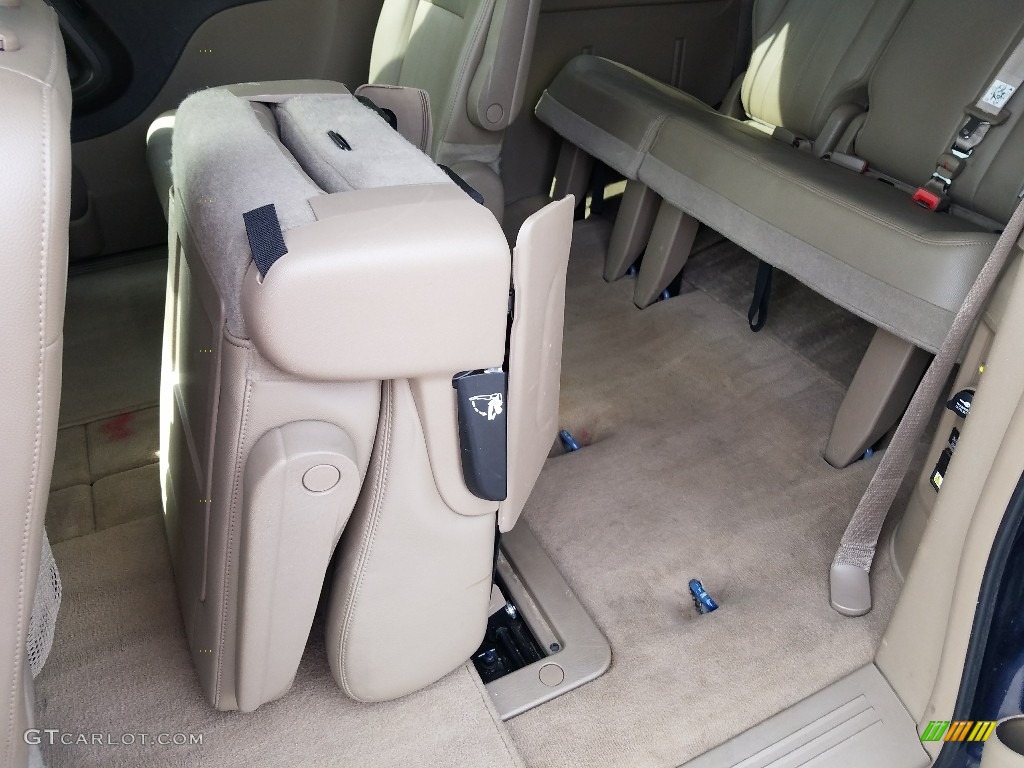 2014 Town & Country Touring - True Blue Pearl / Dark Frost Beige/Medium Frost Beige photo #32