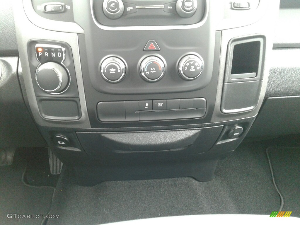 2018 1500 Express Crew Cab - Granite Crystal Metallic / Black/Diesel Gray photo #16