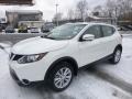 Pearl White 2018 Nissan Rogue Sport SV AWD Exterior