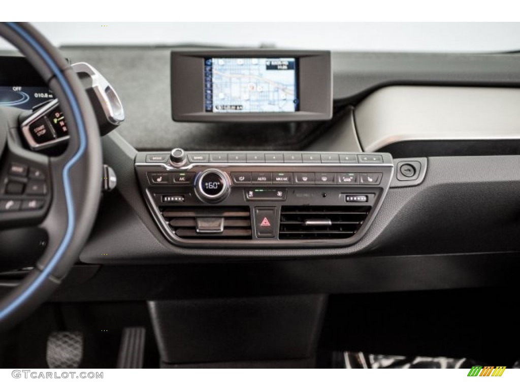 2018 BMW i3 with Range Extender Controls Photo #125330471