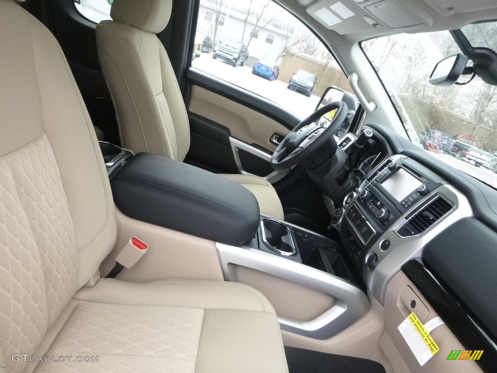 2018 Titan SV King Cab 4x4 - Java Metallic / Beige photo #8