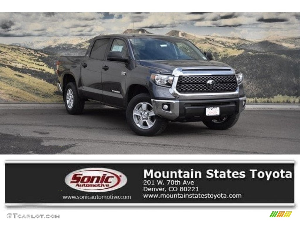 2018 Tundra SR5 CrewMax 4x4 - Magnetic Gray Metallic / Black photo #1