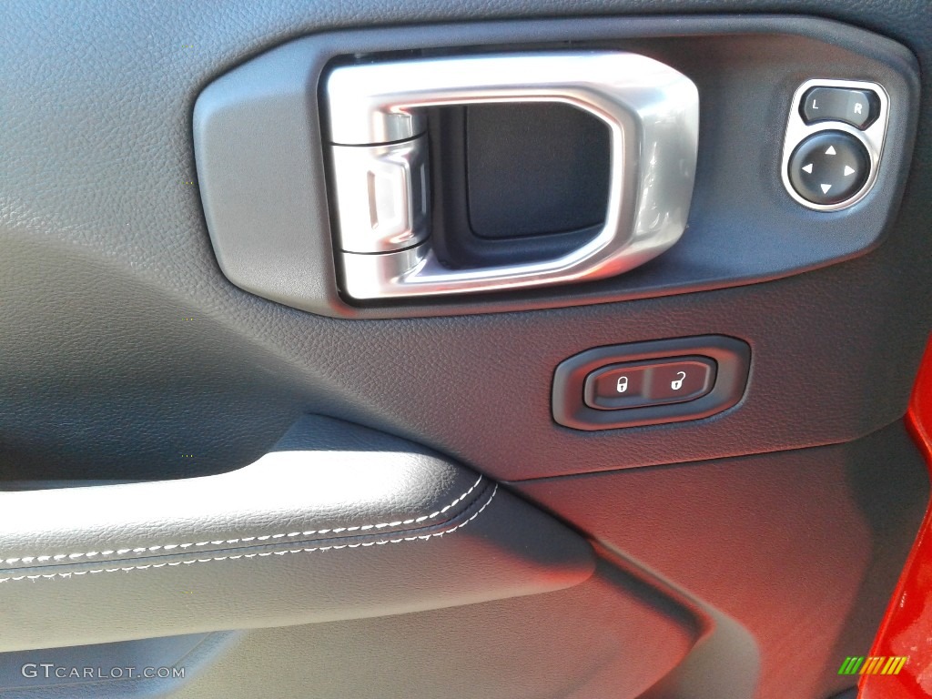 2018 Wrangler Unlimited Sahara 4x4 - Firecracker Red / Black photo #9