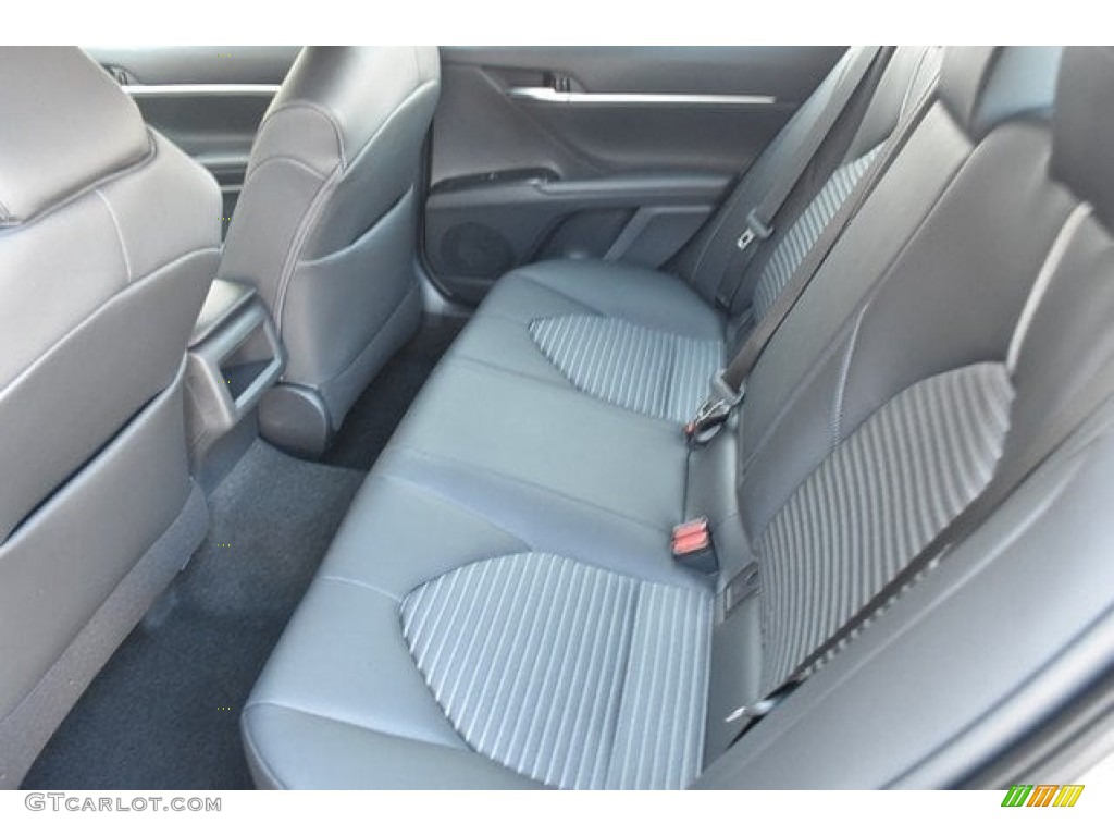 2018 Camry SE - Predawn Gray Mica / Black photo #4