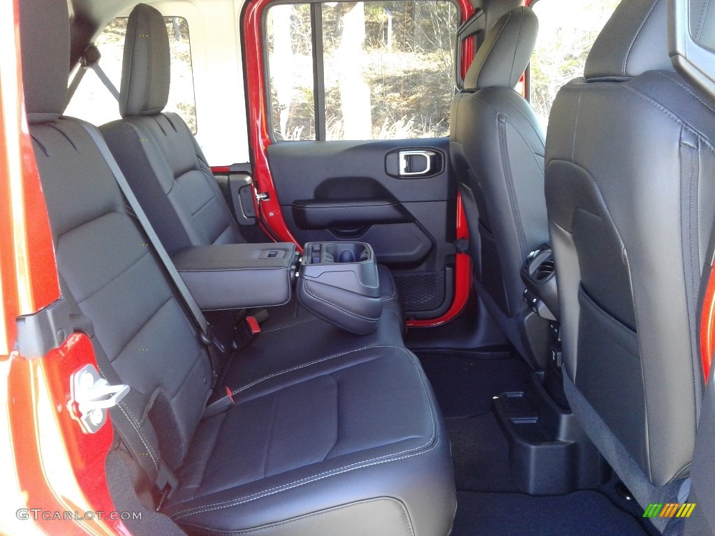 2018 Wrangler Unlimited Sahara 4x4 - Firecracker Red / Black photo #13