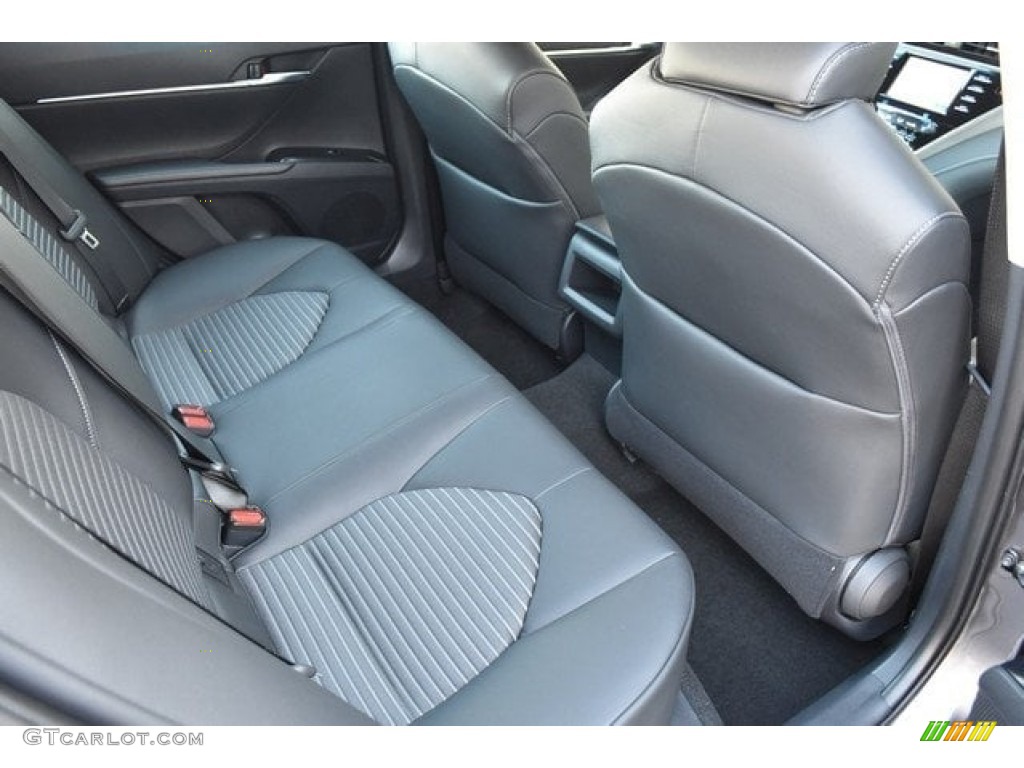 2018 Camry SE - Predawn Gray Mica / Black photo #6