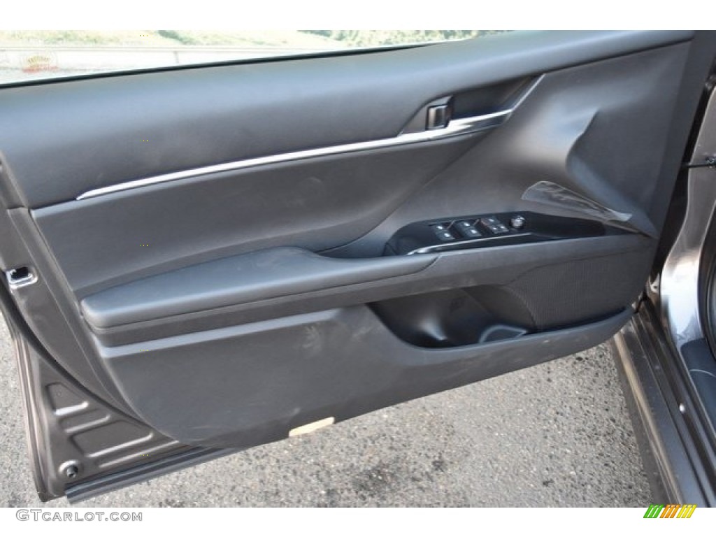 2018 Camry SE - Predawn Gray Mica / Black photo #9