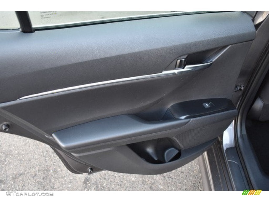 2018 Camry SE - Predawn Gray Mica / Black photo #10