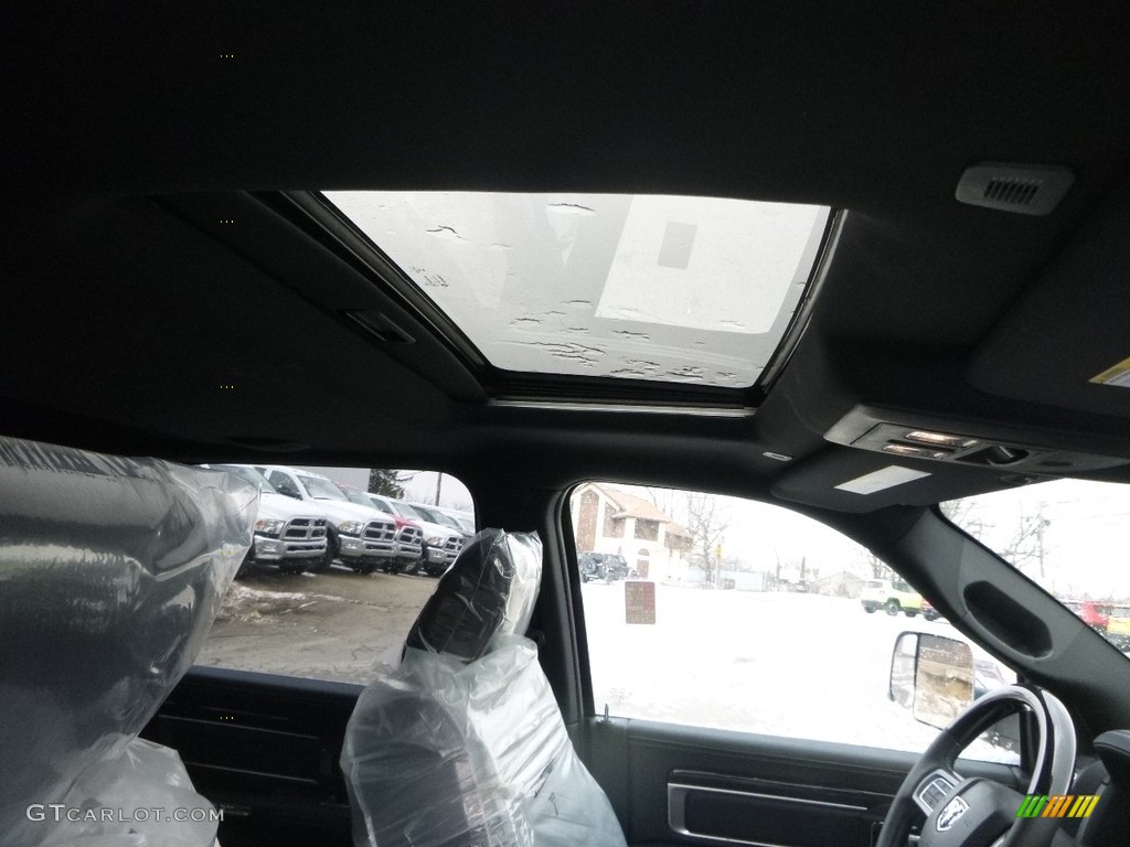 2018 1500 Laramie Longhorn Crew Cab 4x4 - Pearl White / Canyon Brown/Light Frost Beige photo #12