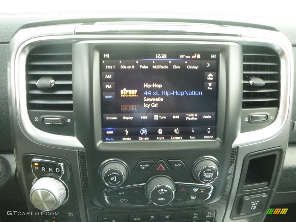 2018 1500 Laramie Longhorn Crew Cab 4x4 - Pearl White / Canyon Brown/Light Frost Beige photo #17