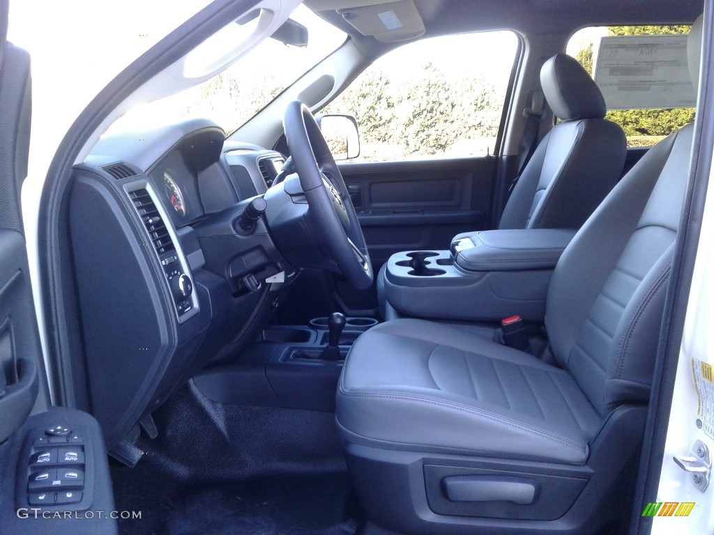 2018 4500 Tradesman Regular Cab 4x4 Chassis - Bright White / Black/Diesel Gray photo #14