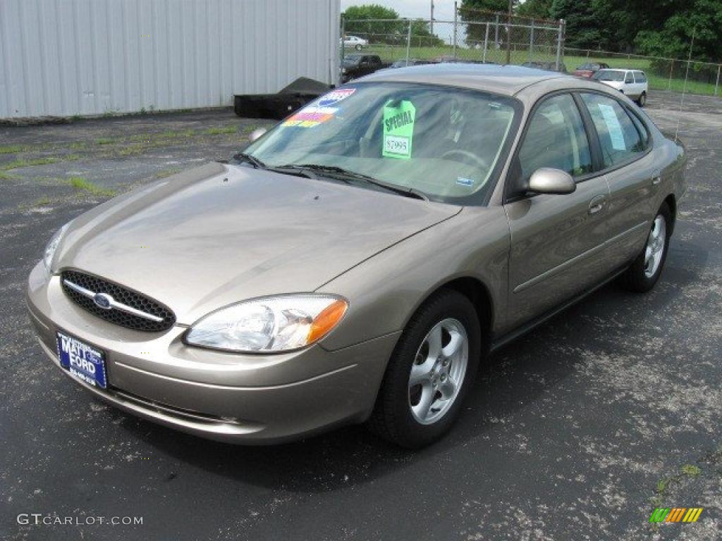 2003 Taurus SES - Arizona Beige Metallic / Medium Parchment photo #4