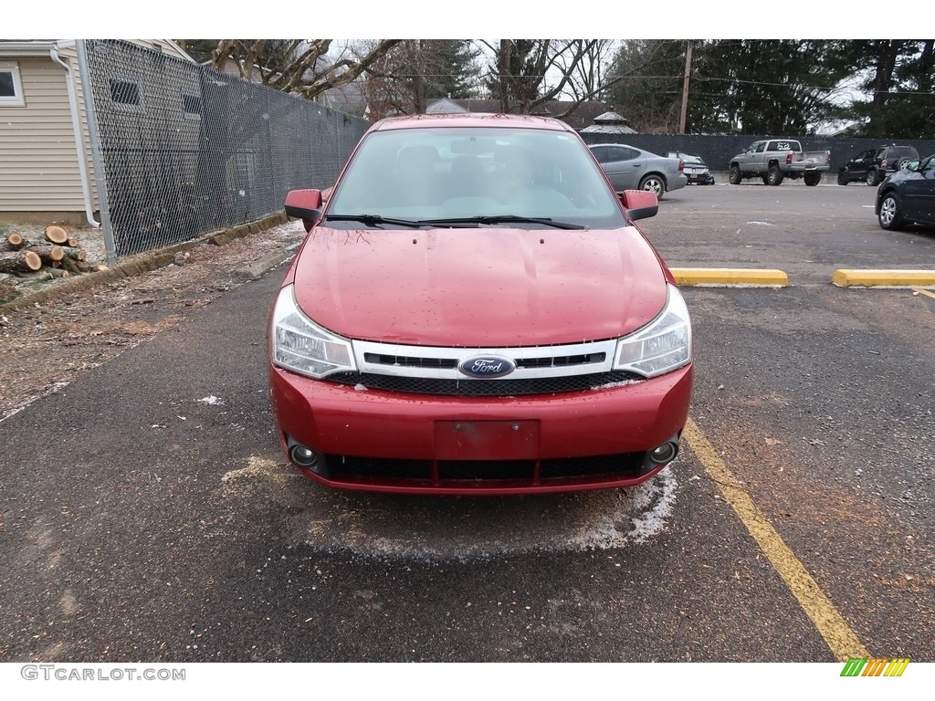 2009 Focus SES Sedan - Sangria Red Metallic / Charcoal Black photo #2