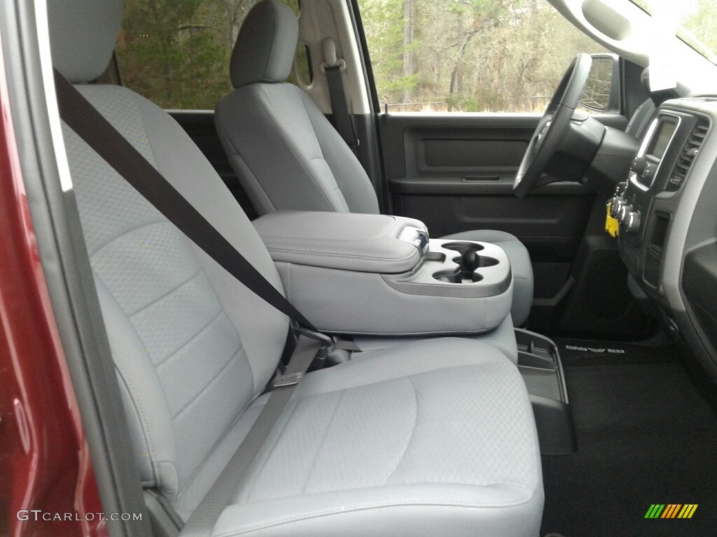 2018 1500 Express Crew Cab - Delmonico Red Pearl / Black/Diesel Gray photo #12